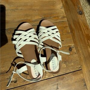 Journee Collection Women's White Sandals